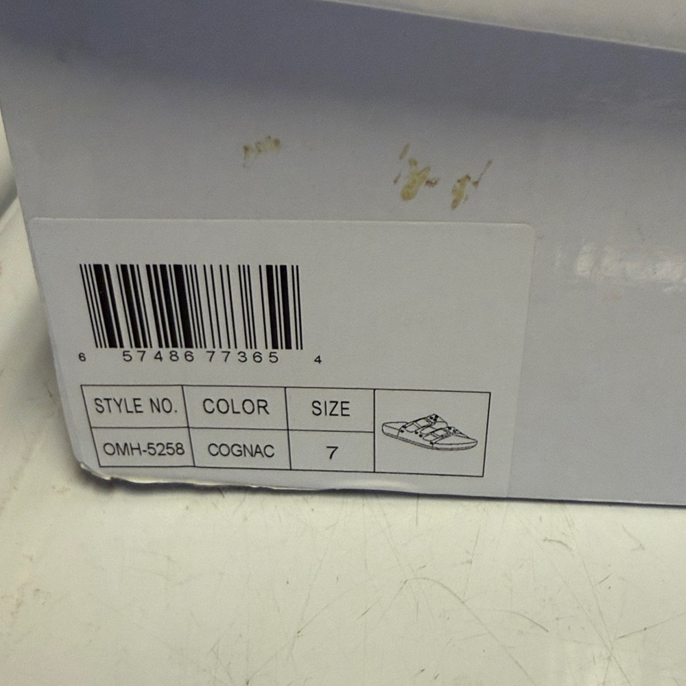 Olivia Miller tan with gold stud sandals - Picture 5 of 5